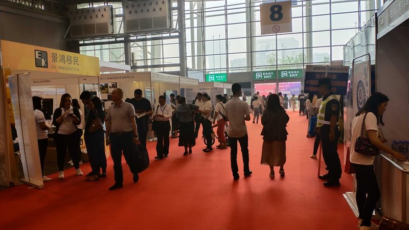 展台搭建资质挂靠：揭秘背后的合规与成本**
